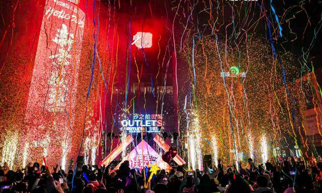 半个月商场们又又又整新活!不朽情缘手机版2025最后(图4) 半个月商场们又又又整新活!不朽情缘手机版2025最后(图4)